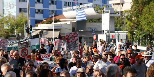 Θεσσαλονίκη: Στους δρόμους οι υγειονομικοί ενόψει της ΔΕΘ