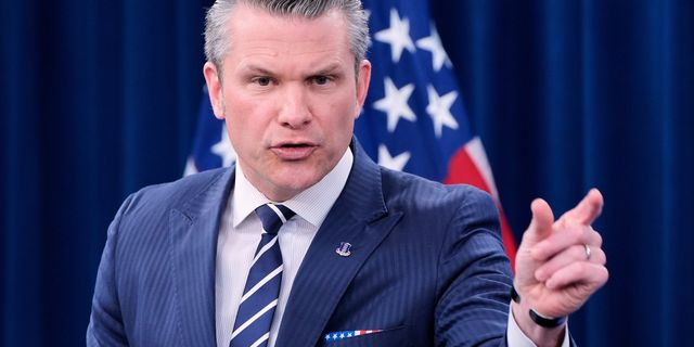 Ο Χέγκσεθ συγκαλεί έκτακτη συνάντηση στρατιωτικών αξιωματούχων