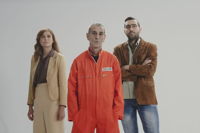 Το prison drama του Alexis Michalik, με τις εντυπωσιακές κριτικές σε Αγγλία και Γαλλία, για πρώτη φορά στην Ελλάδα