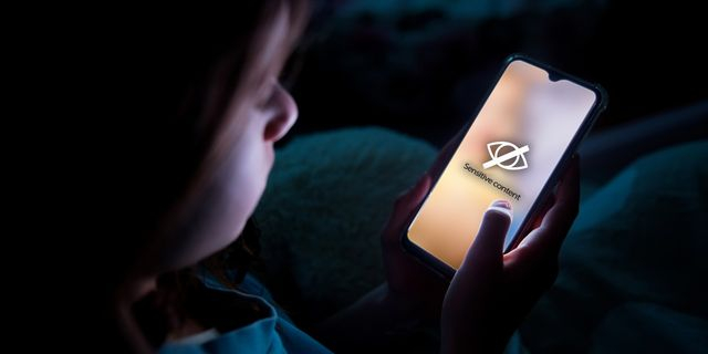 Έχει νόημα η απαγόρευση των social στους κάτω των 16;