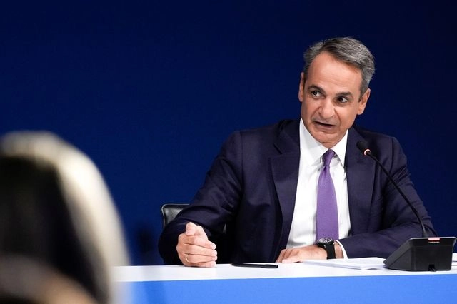 Όταν πολιτική κάνουν σύμβουλοι και δημοσκόποι, οι πολιτικοί πάνε περίπατο…