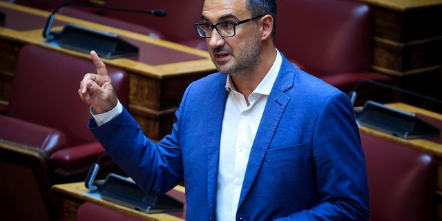 Χαρίτσης: “Το νομοσχέδιο Πλεύρη είναι ρατσιστικό και πρέπει να αποσυρθεί”