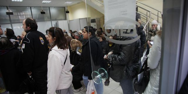 Νέο πρόγραμμα απασχόλησης 5.000 ανέργων ηλικίας άνω των 50 ετών με απόφαση Κεραμέως