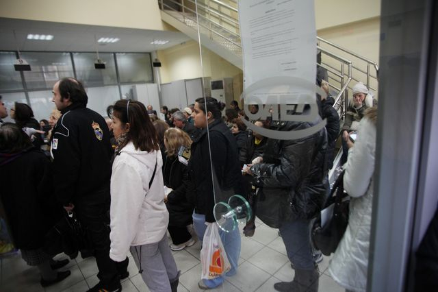 Νέο πρόγραμμα απασχόλησης 5.000 ανέργων ηλικίας άνω των 50 ετών με απόφαση Κεραμέως
