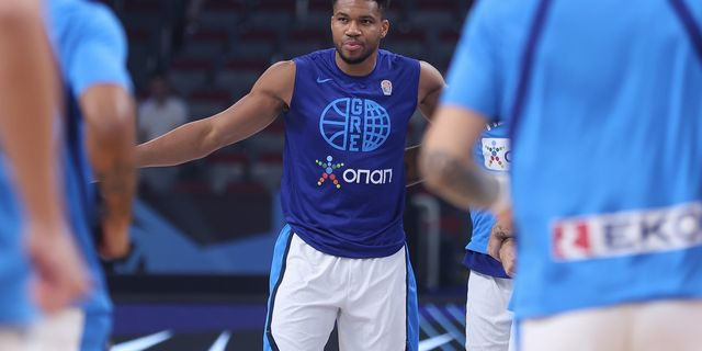 EuroBasket 2025, Ελλάδα – Ισραήλ: Το εντυπωσιακό κάρφωμα του Γιάννη Αντετοκούνμπο στον αιφνιδιασμό