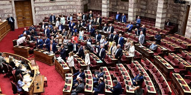 Υποτίμηση της χώρας από τον Ερντογάν “είδε” η αντιπολίτευση