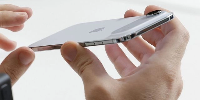 Εμείς, οι αιχμάλωτοι της Apple
