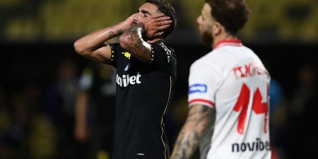 Άρης – Πανσερραϊκός 1-1: Τα λιοντάρια έβαλαν φρένο στο νικηφόρο σερί του Χιμένεθ και έφυγαν με τον βαθμό από το Χαριλάου