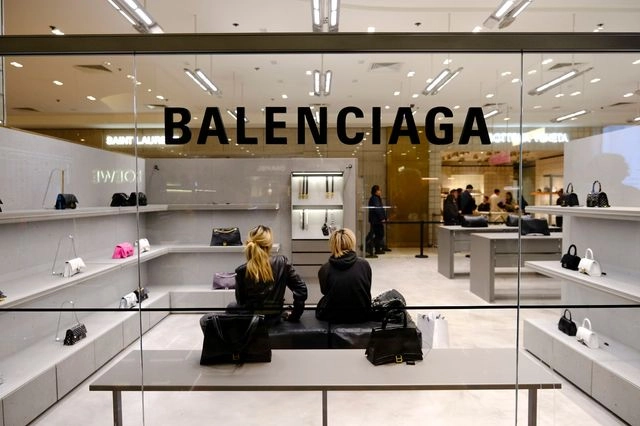 Μαζική κυβερνοεπίθεση σε Gucci, Balenciaga και Alexander McQueen – Έκλεψαν δεδομένα πελατών