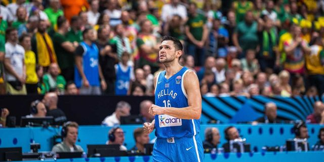 Ο Κώστας Παπανικολάου ύψωσε ασπίδα προστασίας στα “μωρά” του Γιοβάνοβιτς