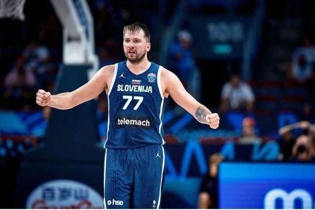 EuroBasket 2025, Ιταλία – Σλοβενία 77-84: Ο Ντόντσιτς “καθάρισε” τους Ιταλούς με 40άρα