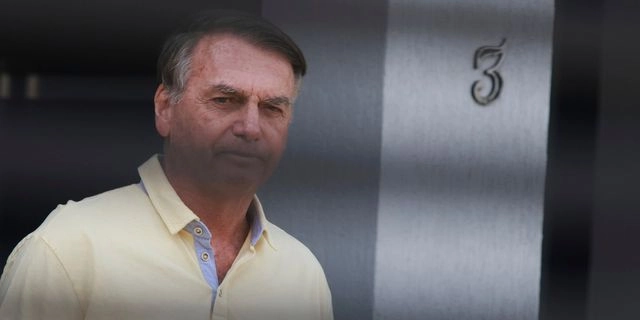 Ο Μπολσονάρο πάσχει από νεφρική δυσλειτουργία – Παραμένει στο νοσοκομείο