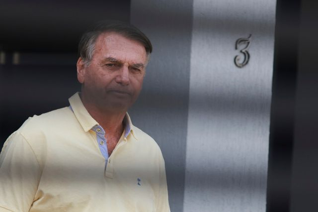 Ο Μπολσονάρο πάσχει από νεφρική δυσλειτουργία – Παραμένει στο νοσοκομείο