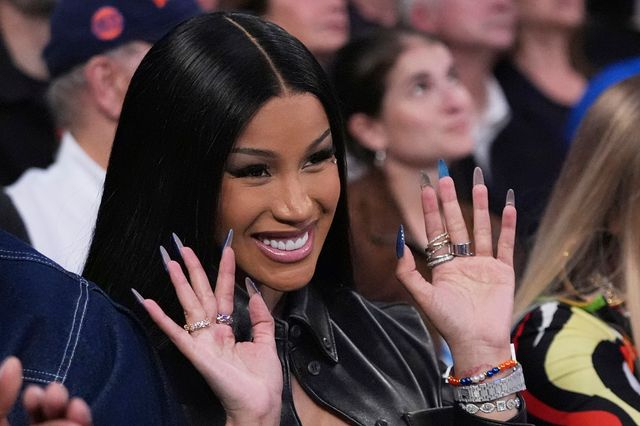 Η Cardi B αποκάλυψε ότι είναι έγκυος για τέταρτη φορά