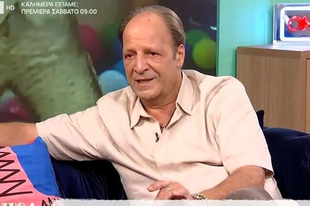 Δημήτρης Αποστόλου για “Δυο Ξένους”: Το αρχικό καστ, η επιλογή της Βανδή και ο λόγος που δεν έγινε η 3η σεζόν