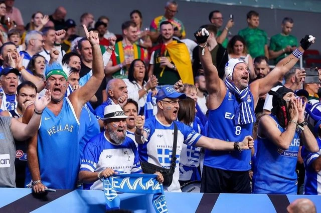 EuroBasket 2025, Ελλάδα – Τουρκία: Ποιος θα κερδίσει τη μάχη της εξέδρας στη Riga Arena