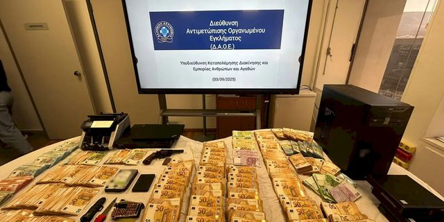 Εξαρθρώθηκε εγκληματική οργάνωση που δραστηριοποιούνταν στη νόθευση και λαθρεμπορία υγρών καυσίμων