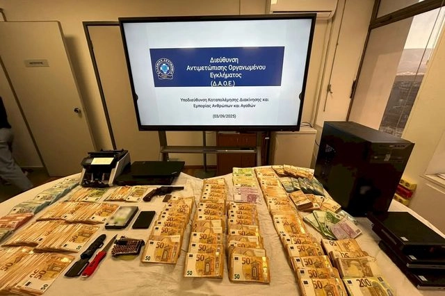 Εξαρθρώθηκε εγκληματική οργάνωση που δραστηριοποιούνταν στη νόθευση και λαθρεμπορία υγρών καυσίμων