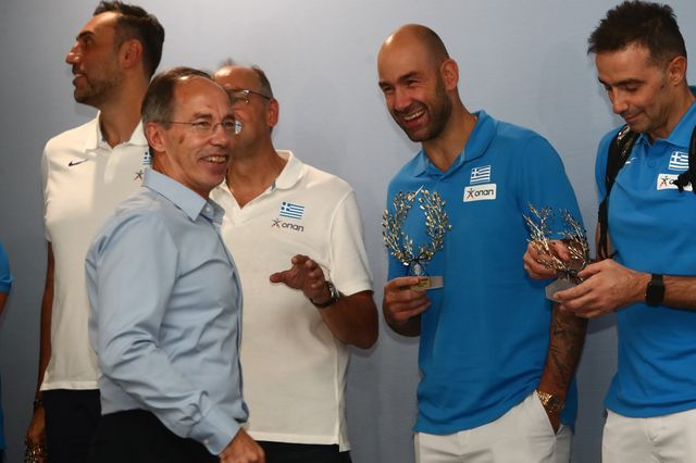 EuroBasket 2025: Η Εθνική έφτασε στην Αθήνα υπό τους ήχους του Final Countdown