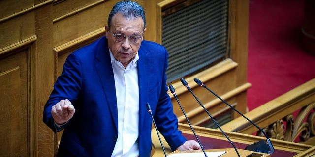 Φάμελλος: Η κυβέρνηση θίγει το δικαίωμα σε δίκαιη δίκη με πολιτικά κίνητρα