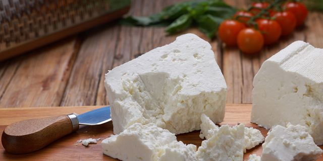 Πώς ο εμβολιασμός για ευλογιά των προβάτων απειλεί τις εξαγωγές φέτας