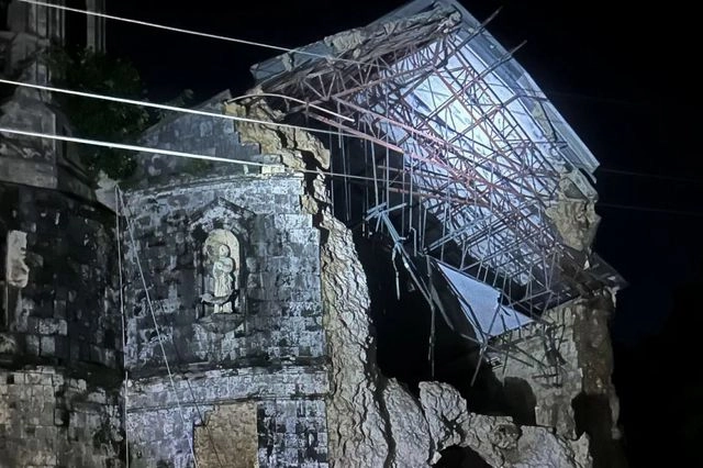 Φιλιππίνες: Πέντε νεκροί στον σεισμό των 6,9 Ρίχτερ