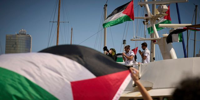 Το Ισραήλ αναχαίτισε ξανά στολίσκο που μετέφερε ανθρωπιστική βοήθεια στη Γάζα