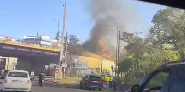 Φωτιά σε ΙΧ στη λεωφόρο Κηφισίας – Καταστράφηκε ολοσχερώς