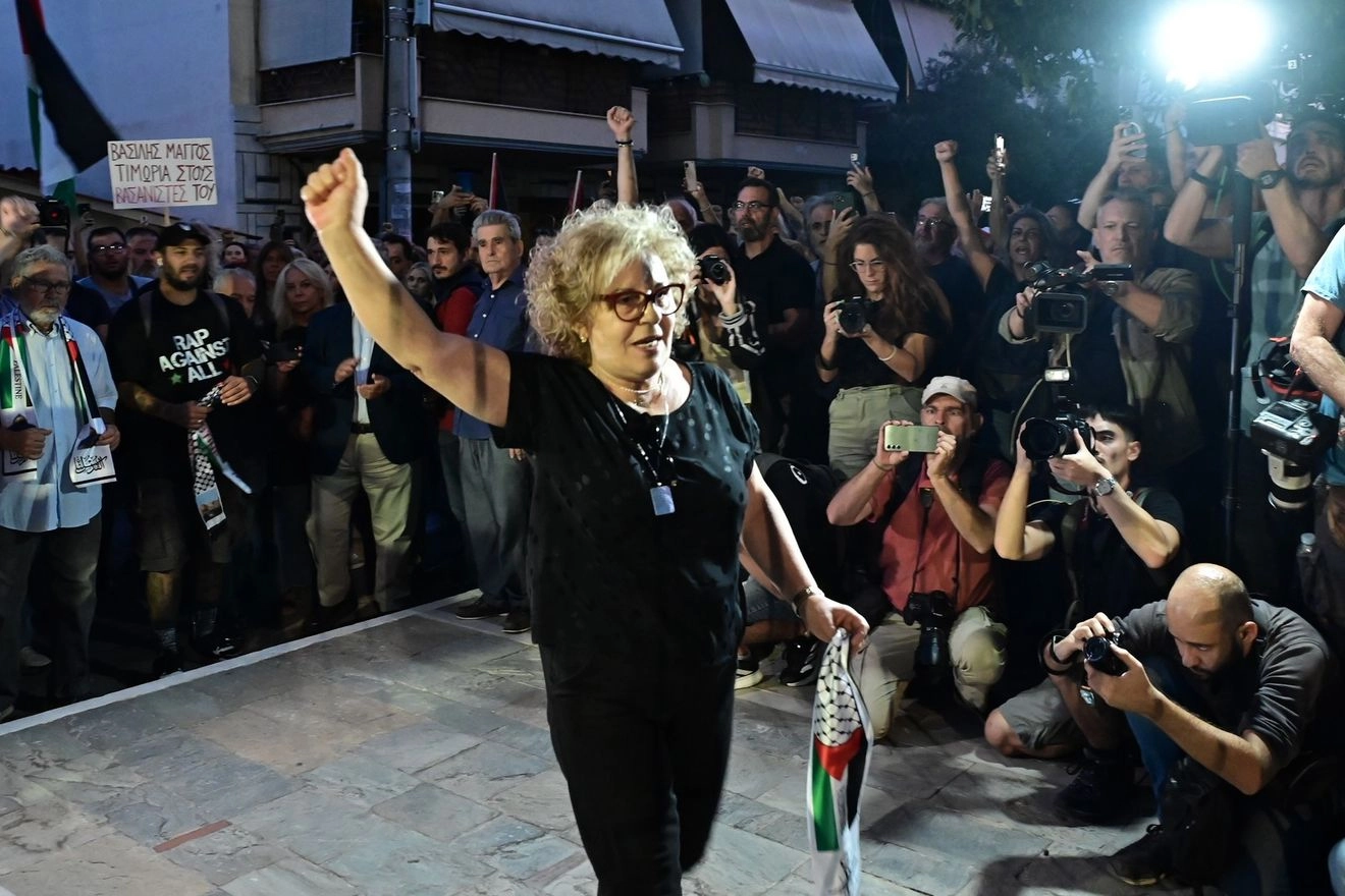 “Ο Παύλος ζει, δεν ξεχνάμε” – Μεγαλειώδης πορεία, ηχηρή απάντηση στον φασισμό