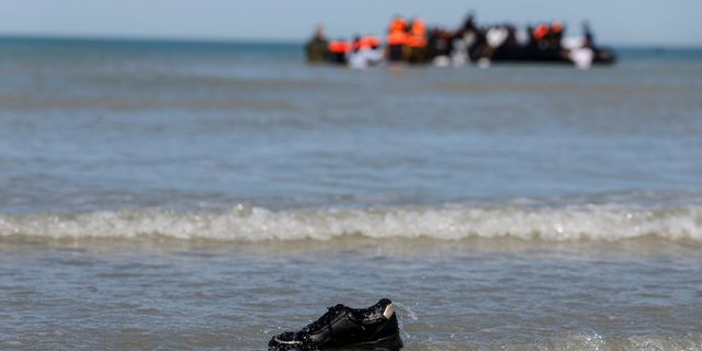 Γαλλία: Περίπου 400 μετανάστες διασώθηκαν κοντά στις γαλλικές ακτές το σαββατοκύριακο