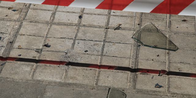 Καλλιθέα: Εμπρηστική επίθεση σε καφετέρια – Εντοπίστηκαν υπολείμματα από γκαζάκια