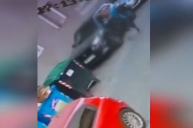 Γκύζη: Η στιγμή που ο 59χρονος πυροβολεί κατά του υπαλλήλου καθαριότητας