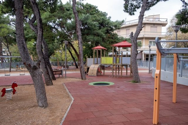 Δράμα: Τραυματίστηκε 8χρονος σε παιδική χαρά – Η απάντηση του δήμου
