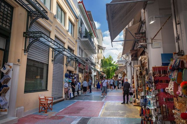 Το SOS των ΜμΕ πριν τη ΔΕΘ