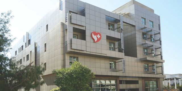 Ιατρικό Παλαιού Φαλήρου: Σε επιτυχημένη χειρουργική επέμβαση υποβλήθηκε ο Θεοφάνης Μπακούλας