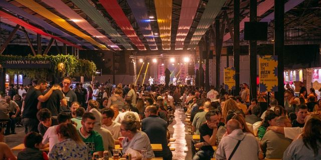 Το Burger Fest επιστρέφει στο Παλιό Αμαξοστάσιο για ένα ακόμη τριήμερο γεμάτο γεύση και μουσική
