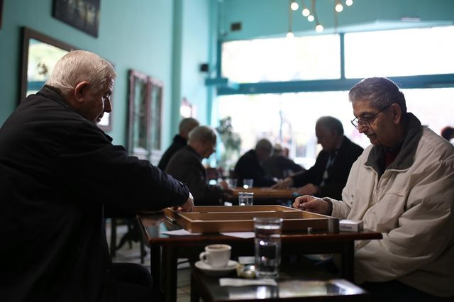 Το τέλος των καφενείων