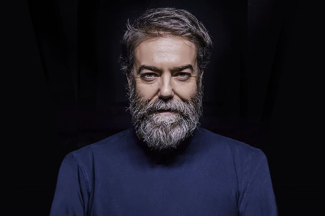 Γιάννης Καλαβριανός