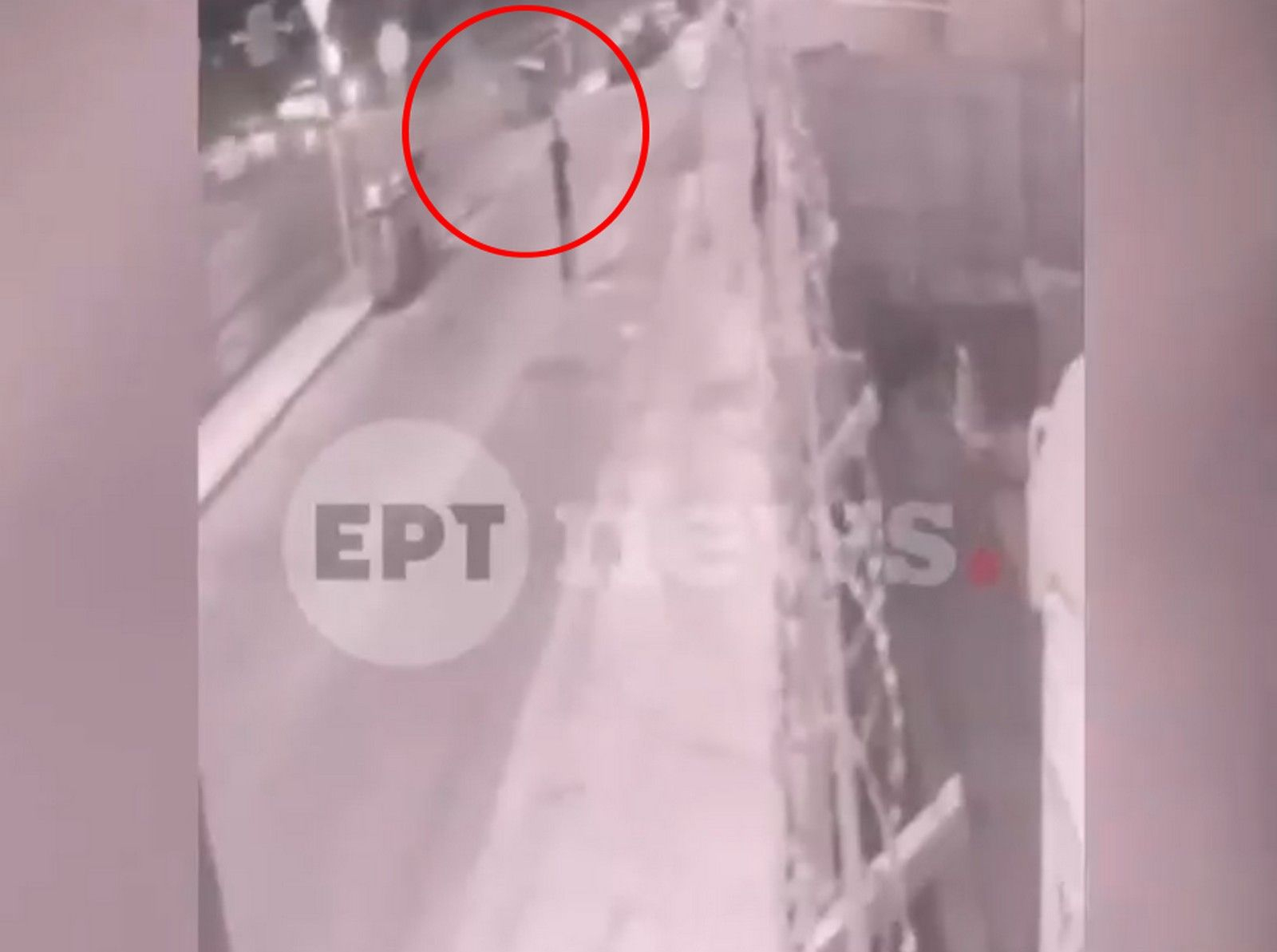 Βίντεο σοκ από την καραμπόλα στη Λ. Βουλιαγμένης - Νεκρή μια 64χρονη