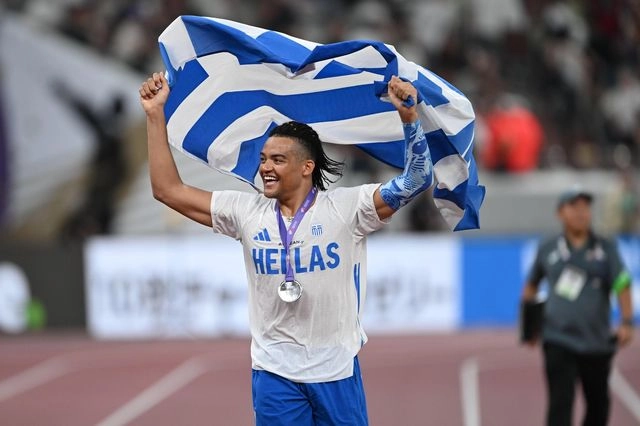 Ο Εμμανουήλ Καραλής στο SPORT24: “Στο τρίτο άλμα σκεφτόμουν τον Γιάννη και τις Εθνικές ομάδες”