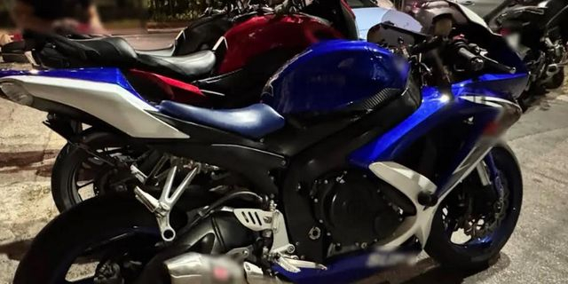 Μοτοσικλέτα στις κόντρες