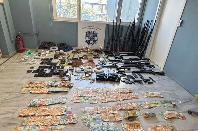 ΚΑΤΑΣΧΕΜΕΝΑ ΑΠΟ ΕΠΙΧΕΙΡΗΣΕΙΣ ΤΗΣ ΕΛ.ΑΣ ΣΕ ΠΕΡΙΟΧΕΣ ΤΩΝ ΝΟΜΩΝ ΧΑΝΙΩΝ ΚΑΙ ΡΕΘΥΜΝΟΥ ΣΧΕΤΙΚΑ ΜΕ ΤΗΝ ΕΞΑΡΘΡΩΣΗ ΕΓΚΛΗΜΑΤΙΚΗΣ ΟΡΓΑΝΩΣΗΣ