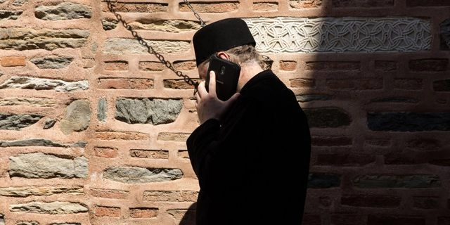Καλάβρυτα: Συνελήφθη μοναχός που ετοιμαζόταν να πουλήσει 17 βυζαντινές εικόνες