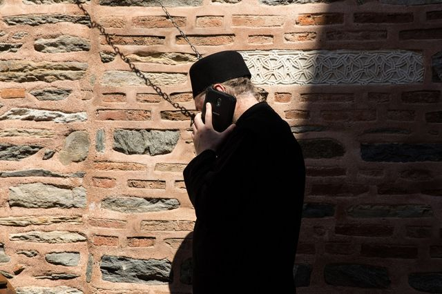 Καλάβρυτα: Συνελήφθη μοναχός που ετοιμαζόταν να πουλήσει 17 βυζαντινές εικόνες