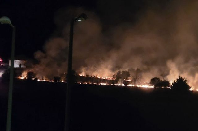 Λάρισα: Πυρκαγιά κοντά στο Νέο Κοιμητήριο και τις Φυλακές της πόλης