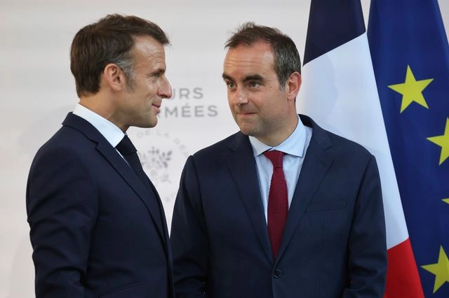 Ο Μακρόν διόρισε νέο πρωθυπουργό τον Σεμπαστιάν Λεκορνί