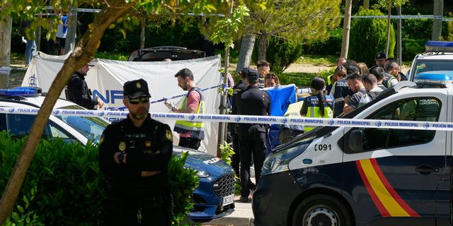 Δυνάμεις της Αστυνομίας και σωστικά συνεργεία στη Μαδρίτη (φωτο αρχείου)
