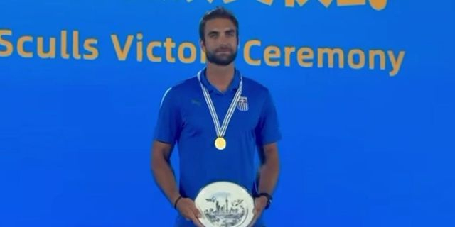 Ντούσκος: Η απονομή του χρυσού μεταλλίου στον 28χρονο πρωταθλητή – Βίντεο