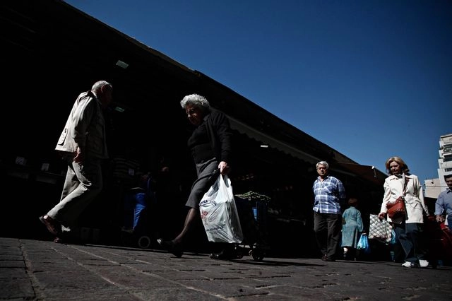 Ακρίβεια: Χωρίς αντίδοτο και με νέες “εστίες” – Εξαγγελίες για μπαράζ ελέγχων