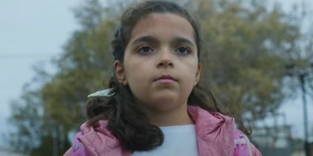 “Να με λες μαμά”: Αποθέωση για τη μικρή Ναυσικά Κόκοτα στην πρεμιέρα της σειράς – Ποια είναι η 9χρονη πρωταγωνίστρια